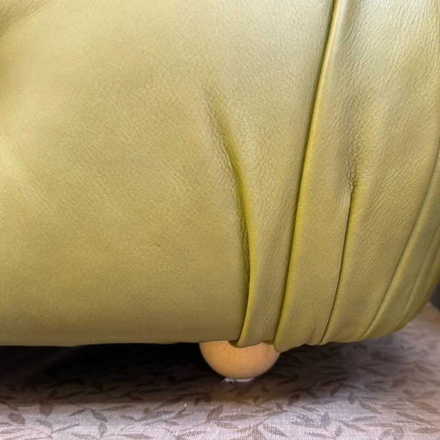 B & B Italia Cameleonda Leather Ottoman For Sale In Los Angeles - Image 6 of 7
