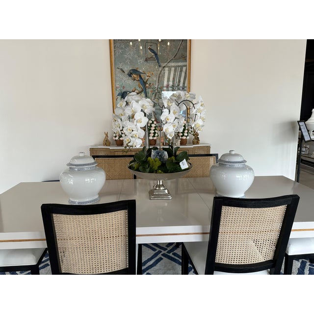 Mid-Century Modern Italian White Lacquer Dining Table With Gold Accents W/ Leaf Extension For Sale - Image 3 of 5