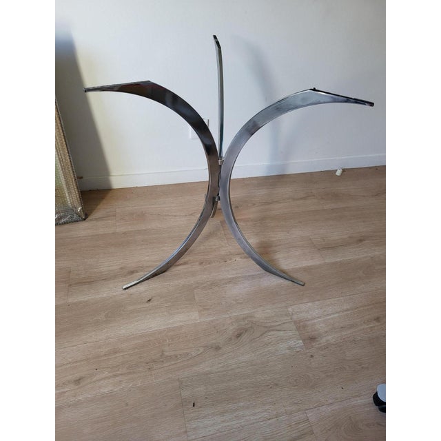 Boris Tabacoff Table with Chrome Metal Feet and Smoked Glass Top attributed to Boris Tabacoff for Christofle, 1970s For Sale - Image 4 of 10