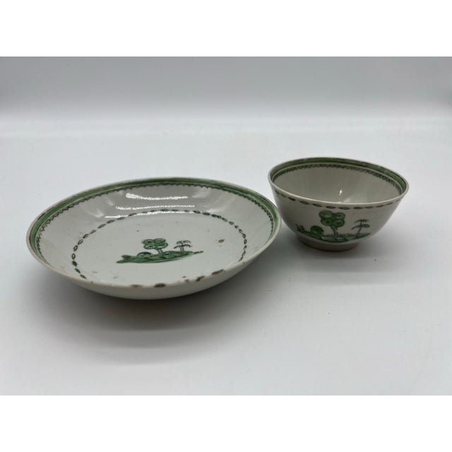 Green Decorated Chinese Export Porcelain Cup and Saucer, Circa 1800 For Sale - Image 12 of 12