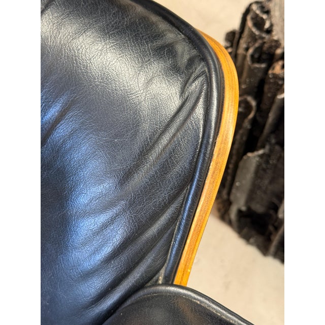 Wood 1970’s Herman Miller Rosewood Eames Lounge Chair & Ottoman For Sale - Image 7 of 18