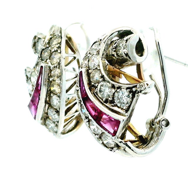 French 1950s 14k White Gold Diamond & Ruby Scroll Earrings, A Pair For Sale - Image 9 of 13