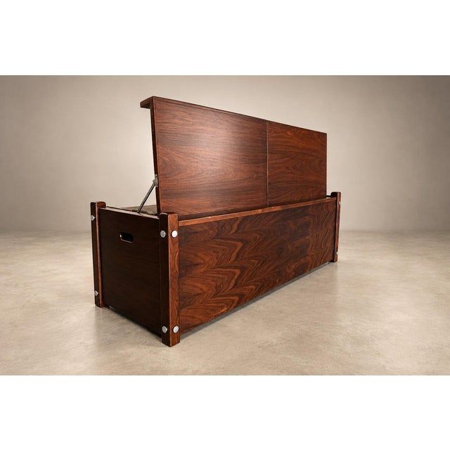 Brazilian Rosewood “Sabará” Trunk by Sergio Rodrigues, Brazil, circa 1965 — Lot 1124 For Sale In New York - Image 6 of 18