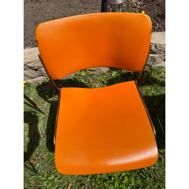 Set of 6 David Rowland 40/4 Chairs Orange Metal Seat Mid Century Stack Chairs Steel Frame For Sale - Image 6 of 15