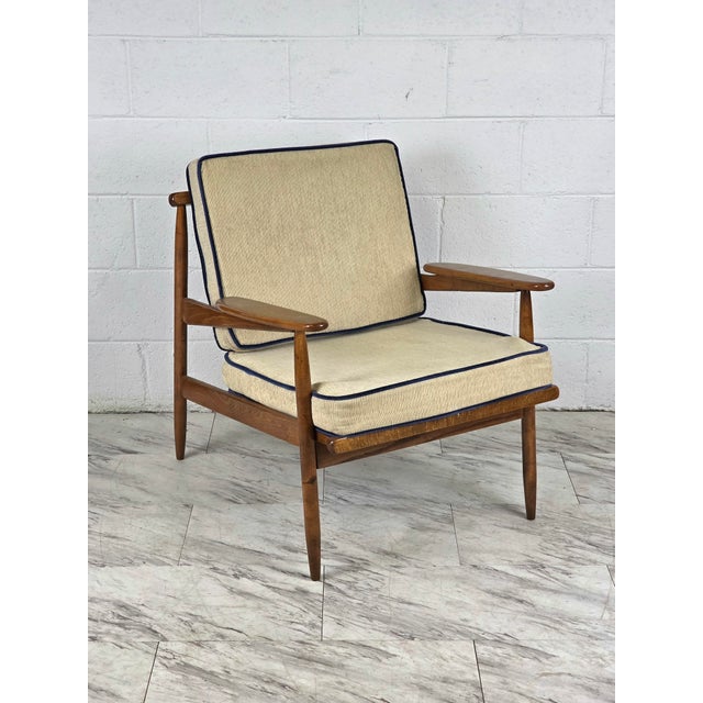 Stunning Solid Wood Mid Century Chair With Ultra Soft Off-White Upholstery & Navy Blue Accent Piping. The Blue Ass Just...