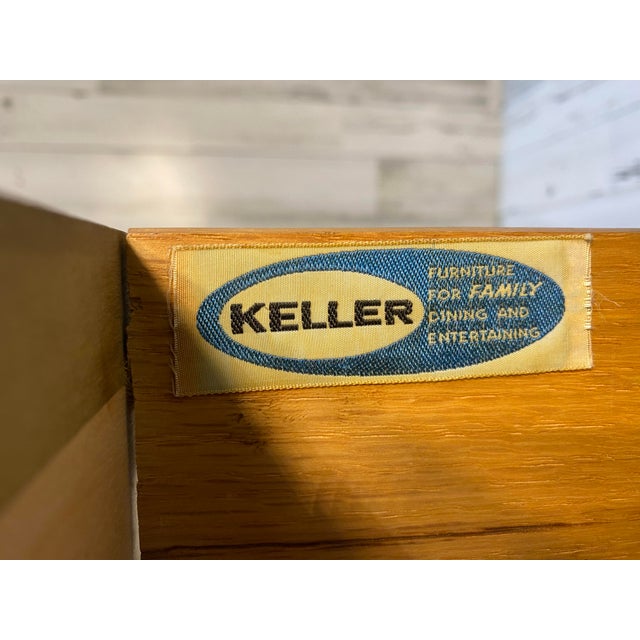 1960s Mid-Century Modern Keller Walnut Hutch / China Cabinet For Sale In Portland, OR - Image 6 of 11