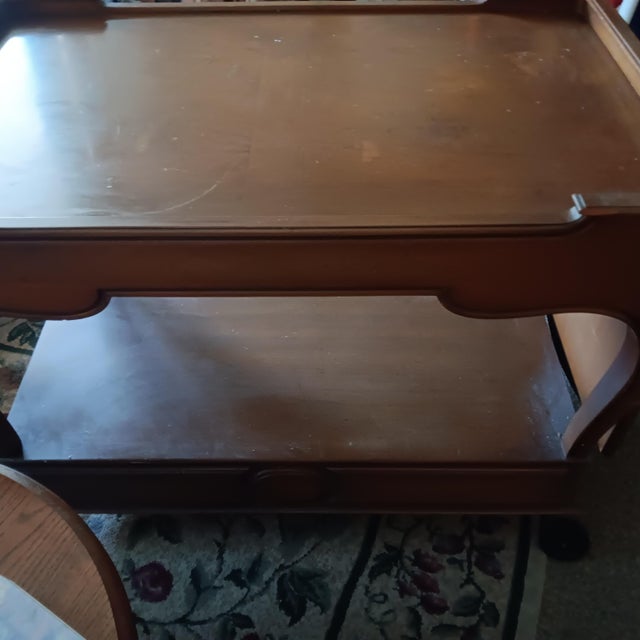 Weiman Preview Furniture Antique Weiman Heirloom Rolling Drop Leaf Bar Cart/Server/Buffet W/Drawer For Sale - Image 4 of 8