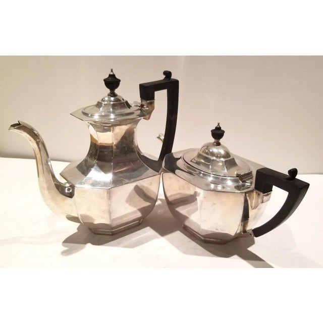 Contemporary 1910s Queen Anne Style Ryrie-Birks Antique Silver Plated Coffee and Tea Set- 4 Pieces For Sale - Image 3 of 11