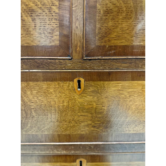 19th Century English Georgian Tiger Oak and Mahogany Banded Bachelor’s Chest For Sale - Image 12 of 12