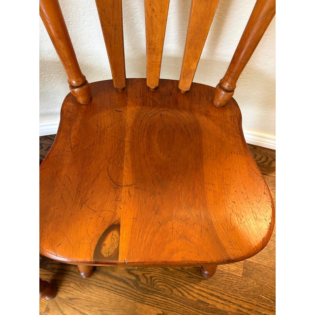 1940s Pair of 1949 Cushman Colonial Creations Solid Maple Early American Side Chairs For Sale - Image 5 of 12
