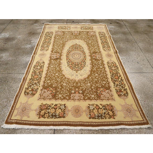 Galerie Shabab Collection Mid-20th Century Turkish Herekeh Rug For Sale - Image 4 of 10