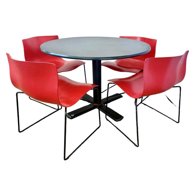 1980s Handkerchief Chairs With Matching Table by Massimo & Lella Vignelli for Knoll International - 5pcs For Sale - Image 14 of 14