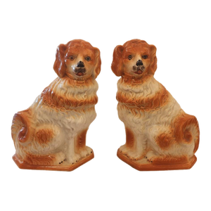 Early 20th Century Pair of Ceramic Staffordshire Spaniel Dogs