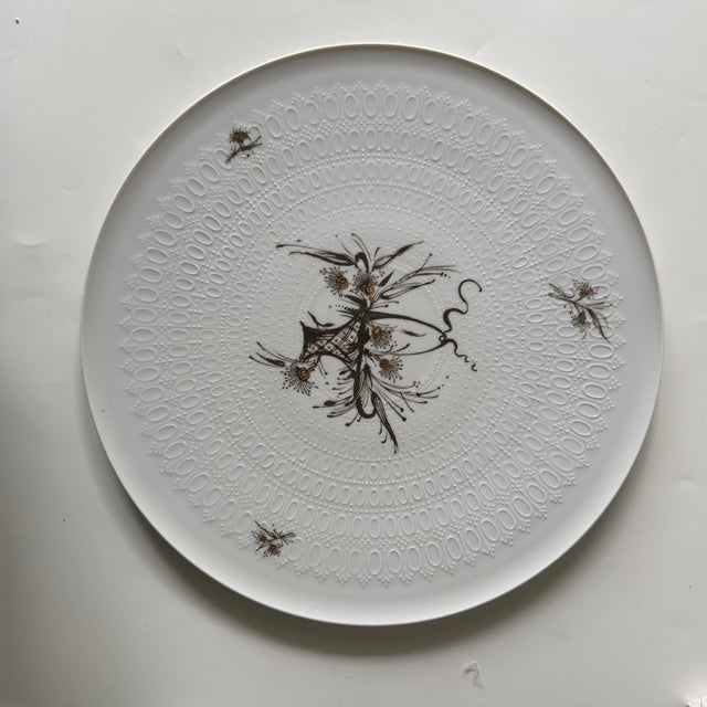 Romanze in Moll Cake Plate by Björn Wiinblad for Rosenthal, 1975 For Sale - Image 6 of 6