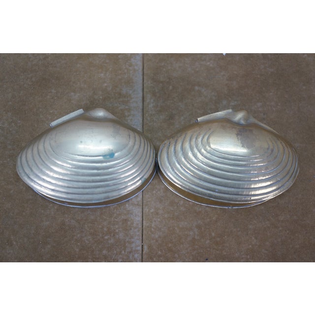 Mid 20th Century 2 Brass Nautical Beach Clam Sea Shell Keepsake Trinket Boxes Compotes 5" For Sale - Image 6 of 16