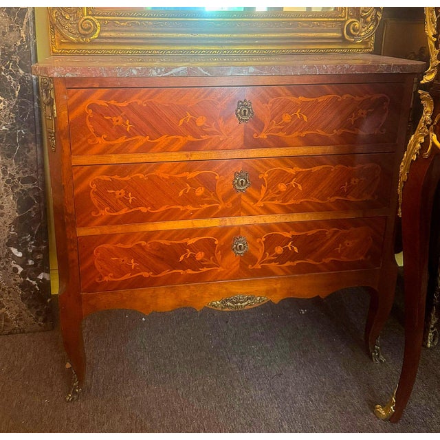 2020s French Louis XV Marble Top Commode Chest – Floral Marquetry With Bronze Hardware For Sale - Image 5 of 7