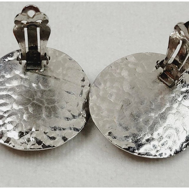 1950s Les Bernard Turquoise and Hammered Silver Earrings, A Pair For Sale - Image 6 of 7