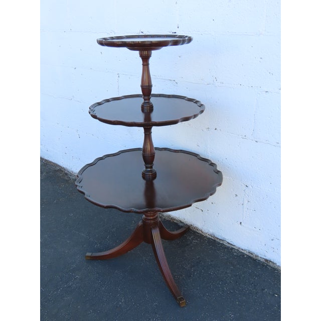 Traditional 1940s Mahogany 3 Tiers Carved Pie Crust Round Side End Table 6911 For Sale - Image 3 of 10