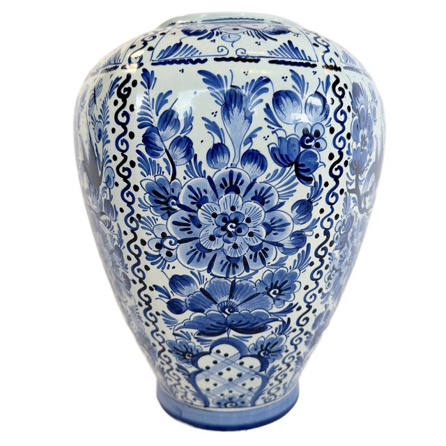1970s Large Hand-Painted Delft Blue & White Vase With Bird Motif For Sale - Image 10 of 11