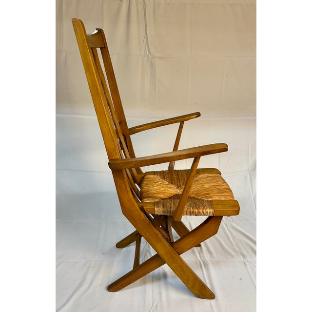 Wood 1940s Mid-Century French Modernist Folding Beech & Rush Garden Chair (Pair) For Sale - Image 7 of 18