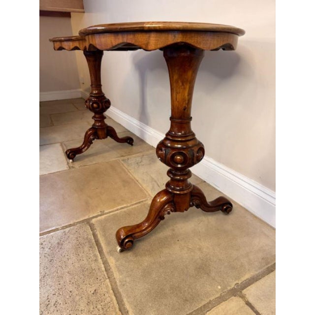 19th Century Antique Victorian Burr Walnut Kidney Shaped Side Table by Richardson and Sons, 1860 For Sale - Image 5 of 7