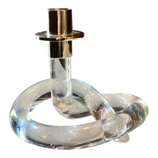 Vintage Late 20th Century Dorothy Thorpe Lucite and Chrome Silver Pretzel/Knot Candlestick For Sale