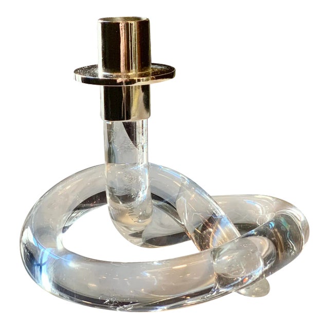 Vintage Late 20th Century Dorothy Thorpe Lucite and Chrome Silver Pretzel/Knot Candlestick For Sale