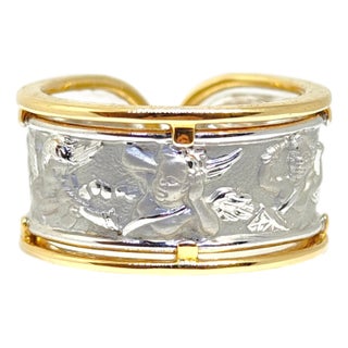 Late 20th Century Carrera Y Carrera La Ronde Angels 18k Gold Band, Size 7 For Sale