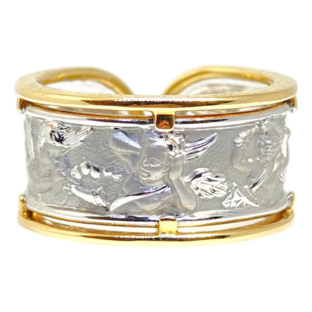 Late 20th Century Carrera Y Carrera La Ronde Angels 18k Gold Band, Size 7 For Sale