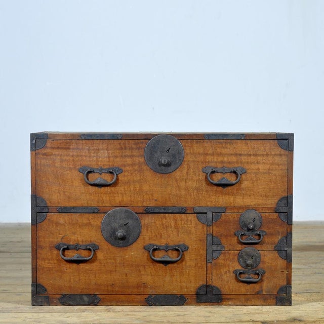 Japanese Tansu Chest of Drawers, 1890s For Sale - Image 6 of 17