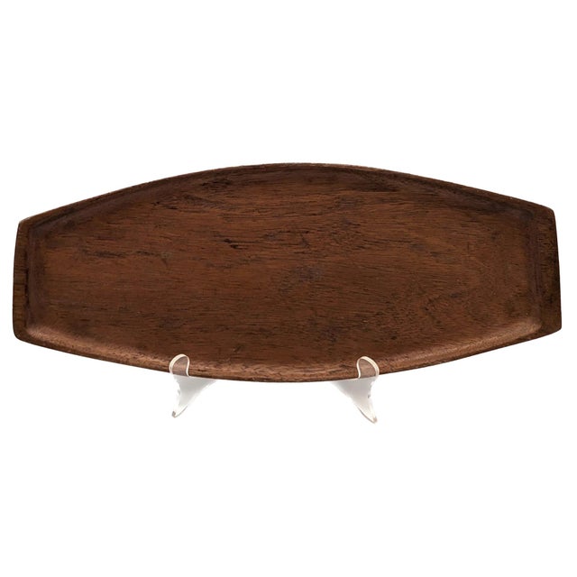 Offered is a vintage mid 20th Century Weisser Randolph brand Taverneau wood oblong tray made in Haiti. While perfectly...