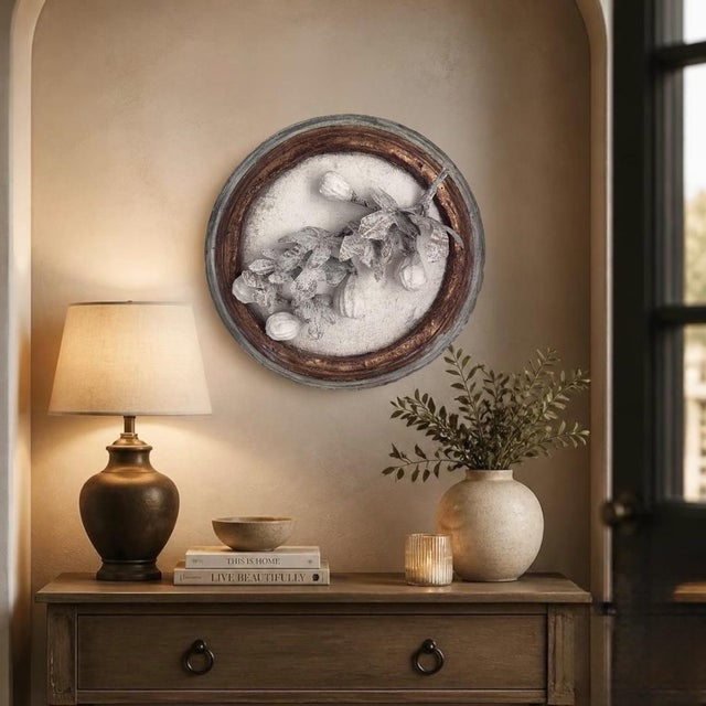 White Paper Mache Fig Branch in Cartapesta Round Frame For Sale - Image 8 of 9
