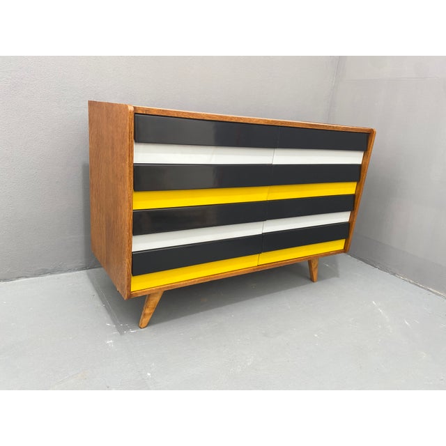 Wood Mid-Century Chest of Drawers U-453 by Jiri Jiroutek for Interier Praha, Czechoslovakia, 1960s For Sale - Image 7 of 18