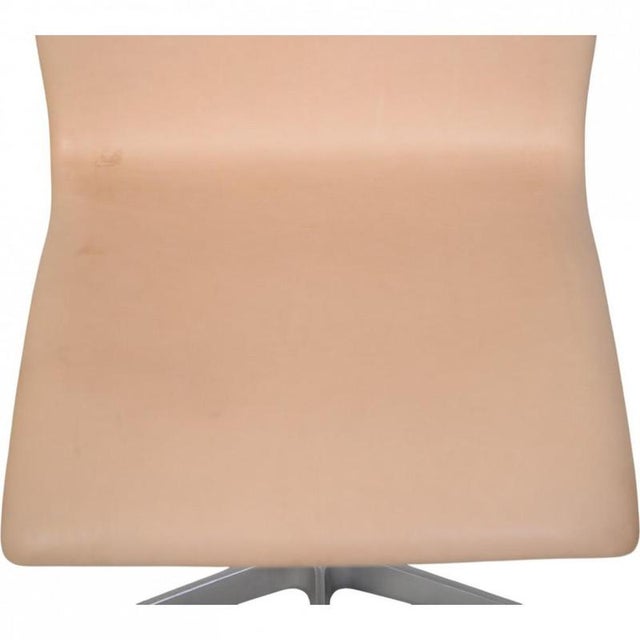 Oxford Chair in Leather by Arne Jacobsen, 1985 For Sale - Image 4 of 15