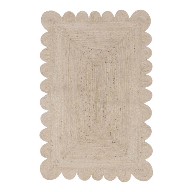 Natural White Jute Scallop Hand Made Rug - 2'x3' For Sale