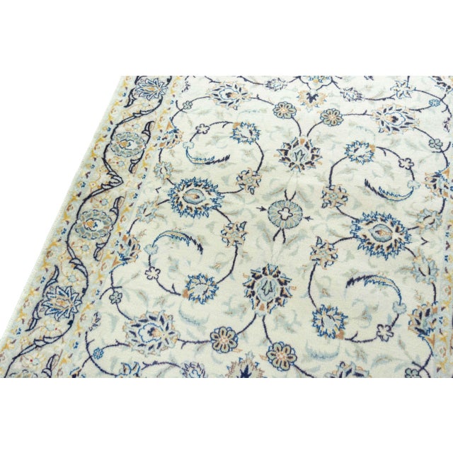 Vintage Hand-Knotted Kashan Rug For Sale - Image 5 of 12