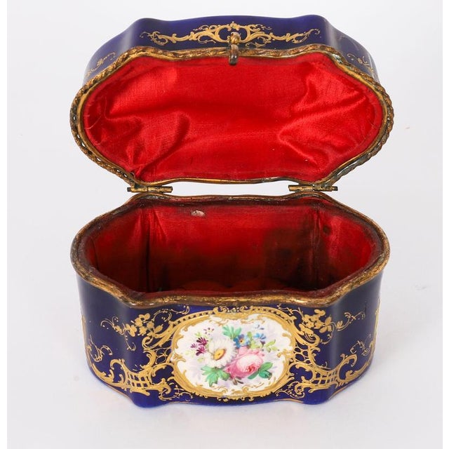 Blue Antique French Cobalt Blue Porcelain Jewellery Casket from Sevres, 19th Century For Sale - Image 8 of 16