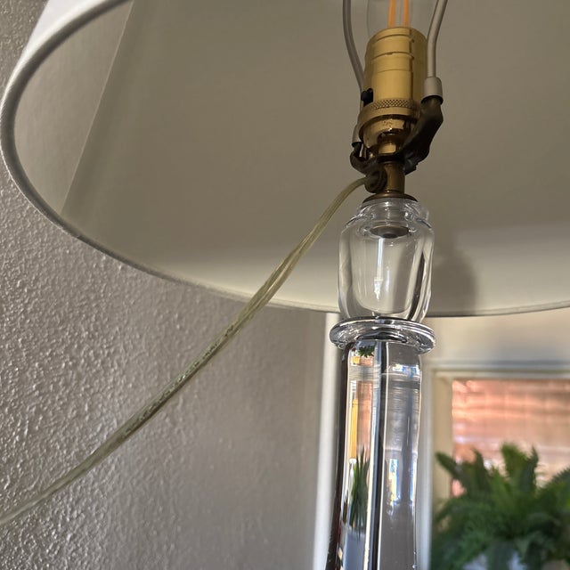 Simon Pearce Pomfret Crystal Lamp With White Linen Shade French Cord For Sale - Image 6 of 8