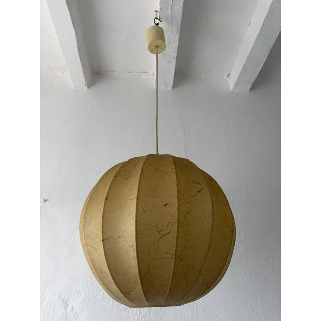 Mid-Century Modern Hans Bergstrom by Atelje Lyktan, Cocoon Ceiling Pendant Resin Chandelier Flos For Sale - Image 3 of 9