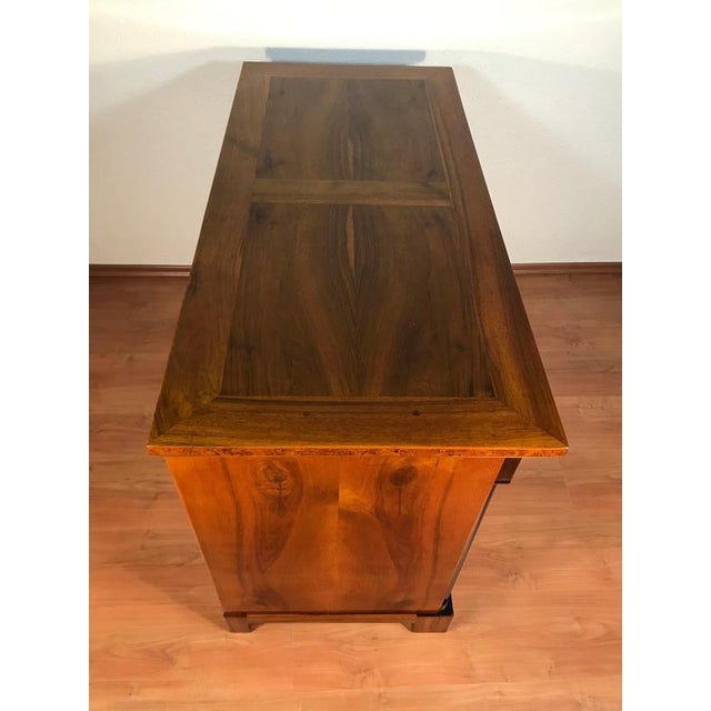 German Biedermeier Walnut Dresser, 1820 For Sale - Image 6 of 11