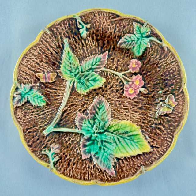Late 19th Century English Majolica Rustic Leaves on Bark Plates, Set of Two For Sale - Image 5 of 16