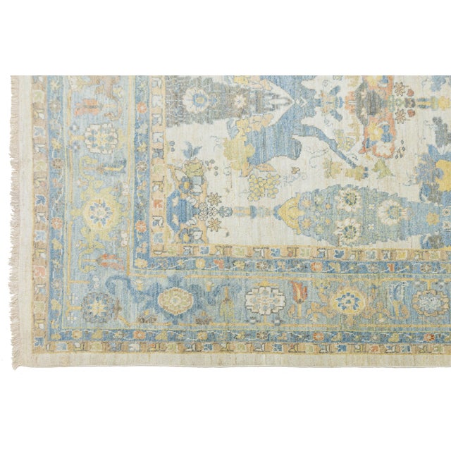 Textile Transitional Aesthetic Modern Sultanabad Rug – Hand-Knotted Wool – Muted Ivory For Sale - Image 7 of 12