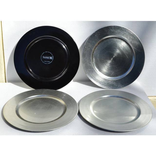 Silver The Bullseye Design Silver Lacquered 14 Inch Charger Plate Set of 4 Original Box For Sale - Image 8 of 15