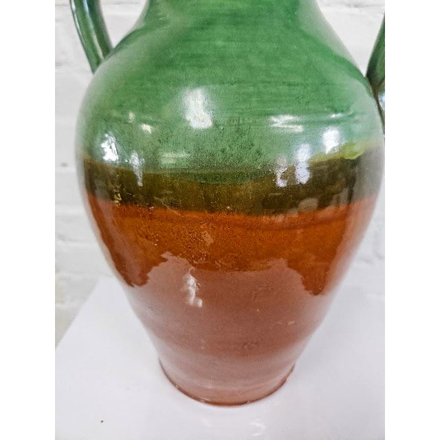 French Country Early 20th Century French Glazed Ceramic Amphora Vase – Vibrant Green & Rich Terracotta For Sale - Image 3 of 8