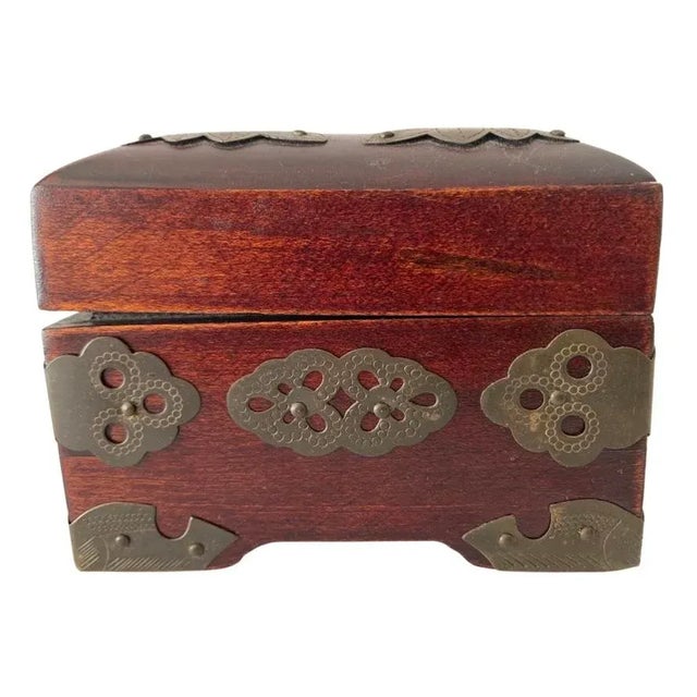 Vintage Chinoiserie Rose Wood and Brass Jewelry Box For Sale - Image 10 of 13