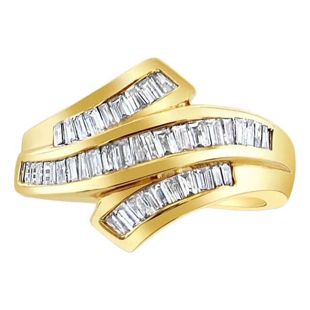 Baguette Ribbon Style Diamond Ring, Size 5 For Sale