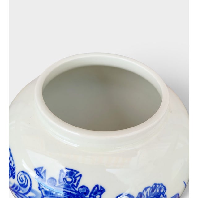 Mid-Century Dutch Hand-Painted Delft Blue Tobacco Jar with Brass Lid, Holland, 1960s For Sale - Image 16 of 17