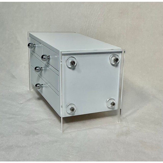 Mid-Century Modern 1970s Mid Century Modern Jewelry Chest of Drawers Suspended Lucite White Lacquer For Sale - Image 3 of 12