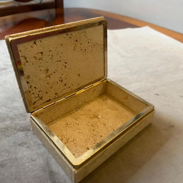 1970 Mid-Century Modern Travertine and Brass Box by Enzo Mari for f.lli Mannelli For Sale - Image 6 of 8