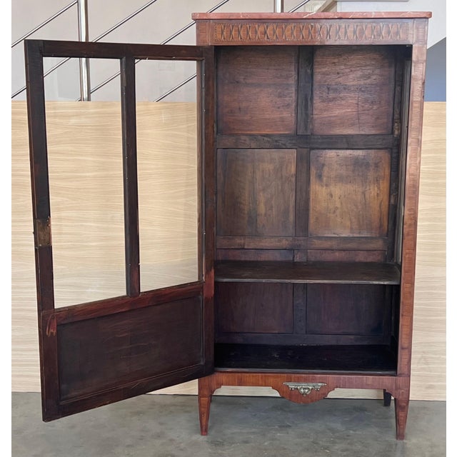 Late 20th Century Louis XVI Style Showcase Vitrine in Walnut with Geometrical Marquetry For Sale - Image 17 of 18